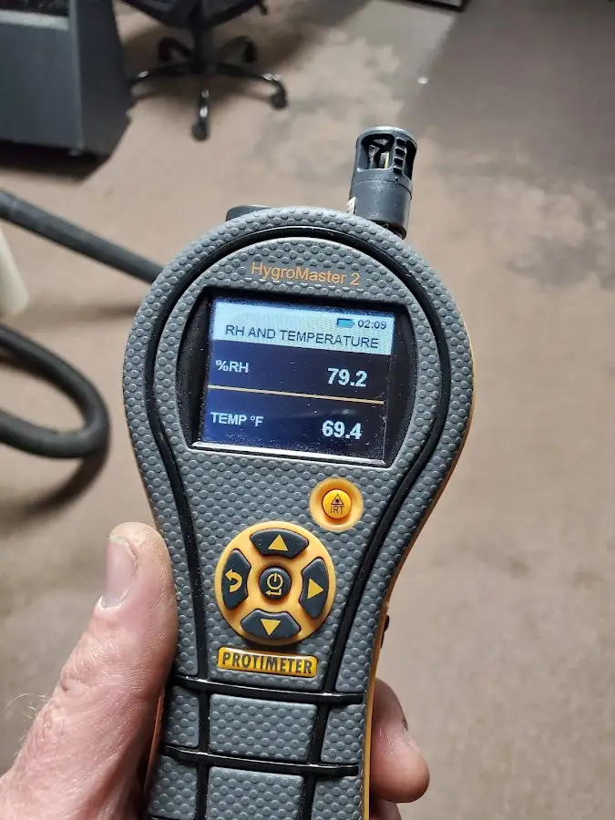 Moisture meter humidity assessment for Mold Remediation & Removal in Pasadena